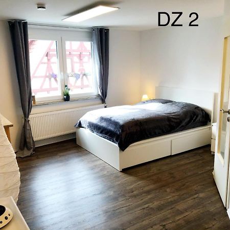 Lisas Gaestehaus Neckartenzlingen ภายนอก รูปภาพ