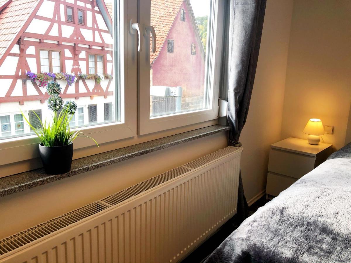 Lisas Gaestehaus Neckartenzlingen ภายนอก รูปภาพ